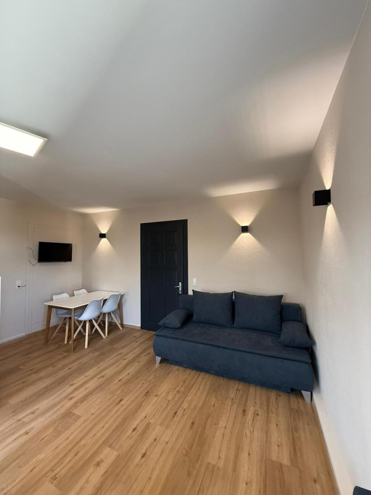 Crown Living Villa Blumenau Studios, Smarttv, Parkplatz Lustenau Ngoại thất bức ảnh