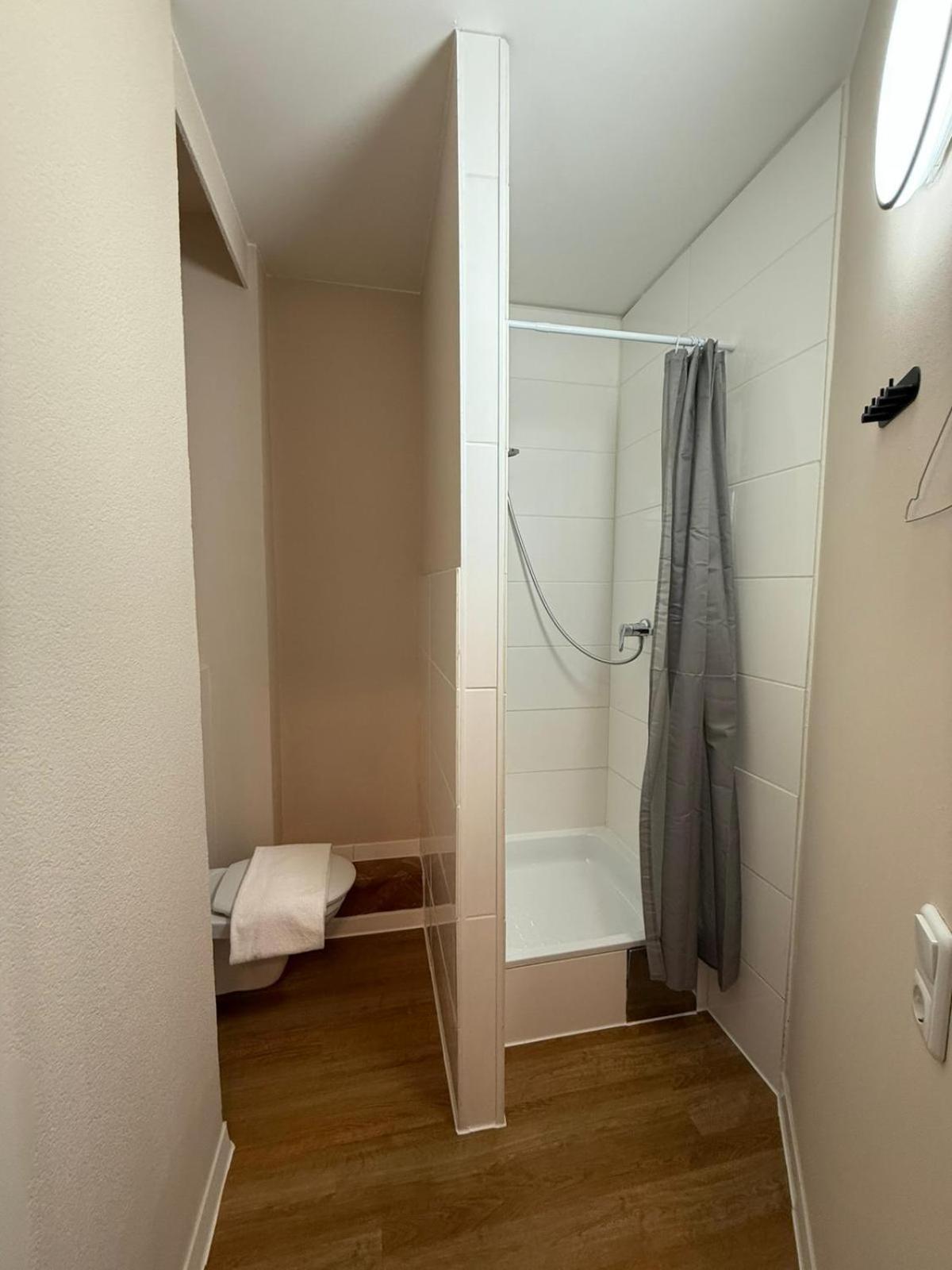 Crown Living Villa Blumenau Studios, Smarttv, Parkplatz Lustenau Ngoại thất bức ảnh
