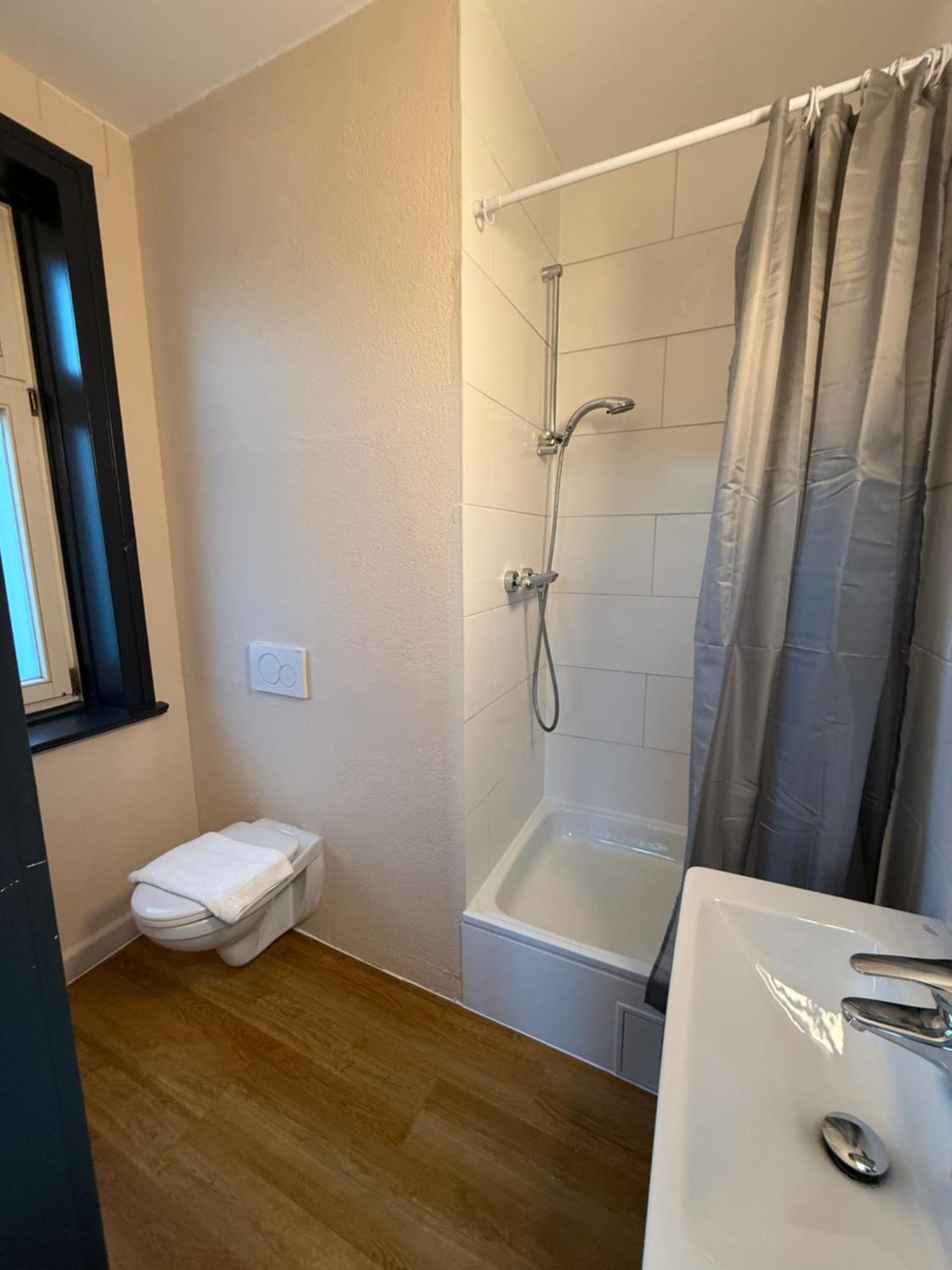 Crown Living Villa Blumenau Studios, Smarttv, Parkplatz Lustenau Ngoại thất bức ảnh
