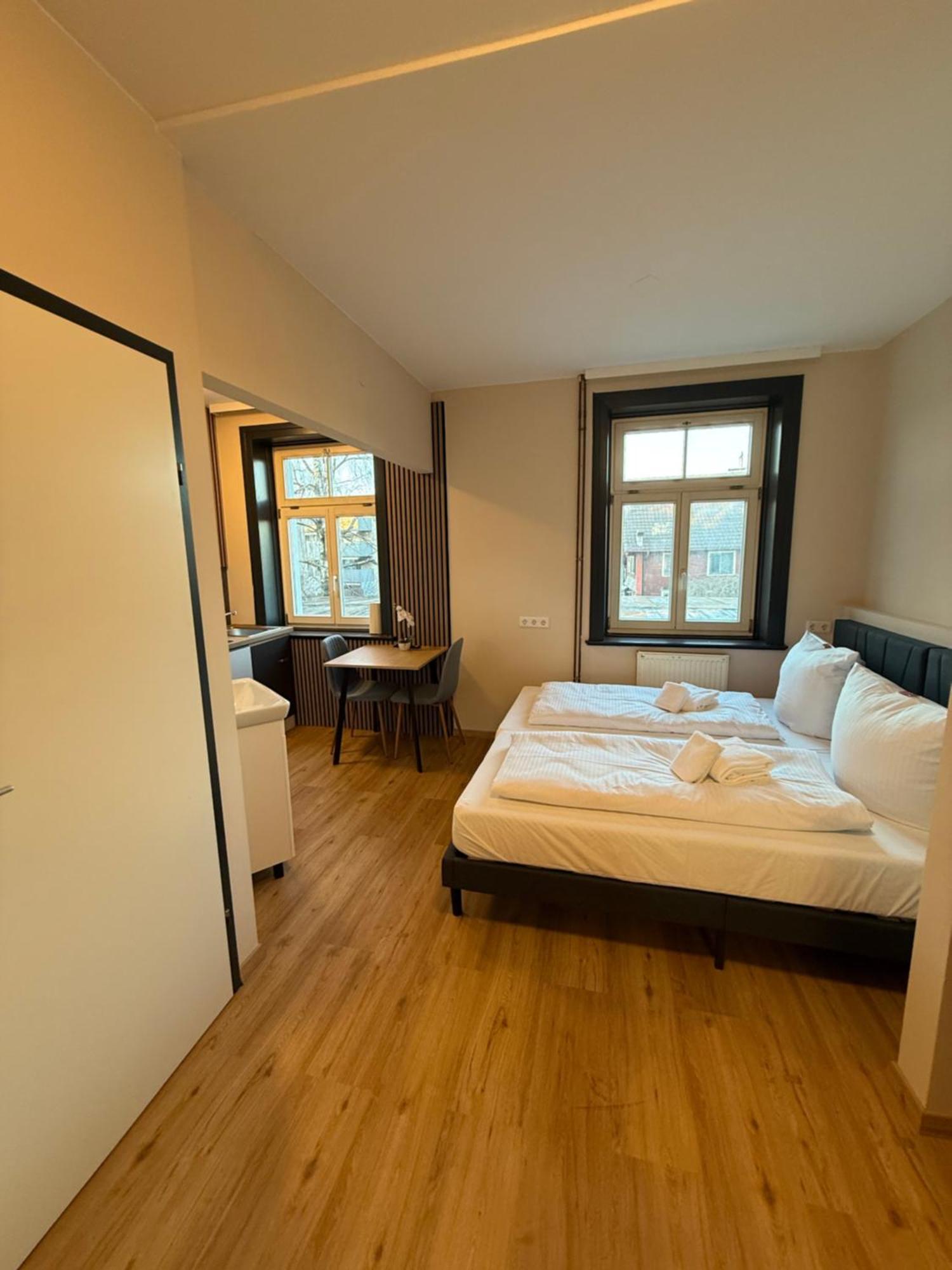 Crown Living Villa Blumenau Studios, Smarttv, Parkplatz Lustenau Ngoại thất bức ảnh